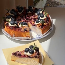 บลูเบอร์รี่ครัมเบิ้ลชีสเค้ก