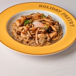 Black truffle spaghetti