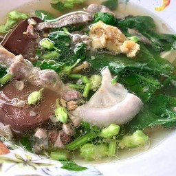 ต้มเลือดหมู ตำลึง รวมหมูใส่เครื่องใน ร้อนๆ