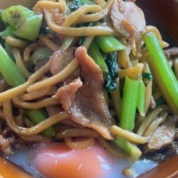 หมี่เหลืองผัด พิเศษ ใส่ไข่