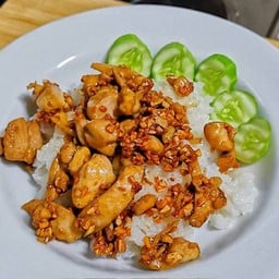 ข้าวไก่กระเทียม