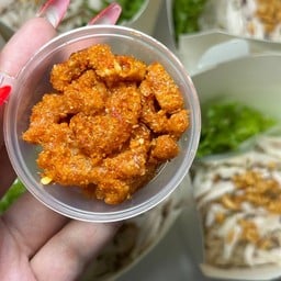 Onlymhee - หมี่ไก่ฉีกน้ำพริกหมูกระจก
