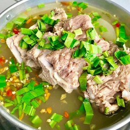 ต้มเล็งแซ่บ