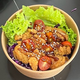 สลัดไก่ทอดคาราเกะ