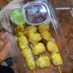 ลูกชิ้นทอด