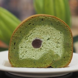 Matcha Roll Cake
