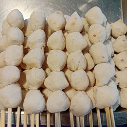 ลูกชิ้นหมูเล็ก