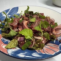 ก้อยเนื้อดิบ