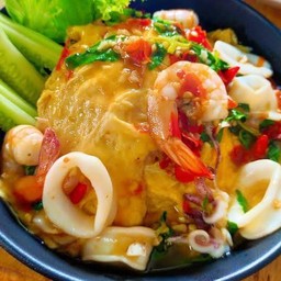 ข้าวกระเพราทะเลไข่ข้น