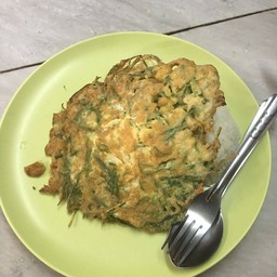ข้าวไข่เจียวชะอม