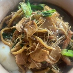บี้หุ้นหมี่ (หมี่ผัด,บี้หุ้น) พิเศษ