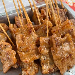 น้องมิสชาหมูปิ้งโบราณxหมูปิ้งเตาถ่าน