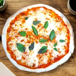 Margherita pizza