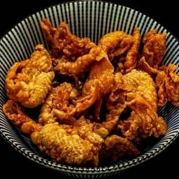 หนังไก่กรอบ