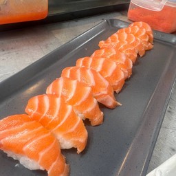 แซลมอนสด