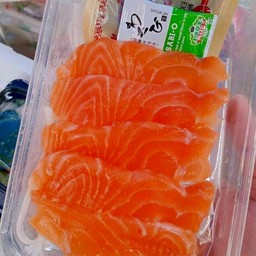 แซลมอนซาซิมิ