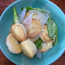 ข้าวเต้าหุ้ไข่ผัดพริกสด