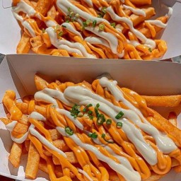 ยามดึก café ชากาแฟ-อาหาร Street food หลังอำเภอลำลูกกา
