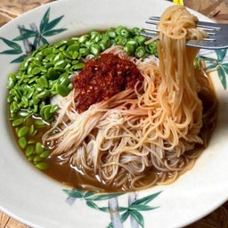ซั่วข้าวปุ้นลาวๆใส่เม็ดกระถิน