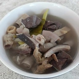 ส้มตำ แซ่บระเบิด วิเศษชัยชาญ