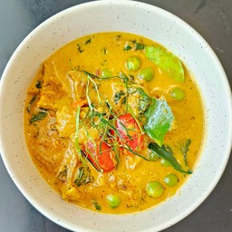 แกงเผ็ดเป็ดย่างเจ