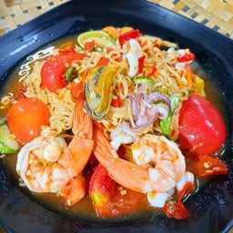 ตำมาม่าทะเล