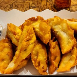 เกี๊ยวซ่าหมู 6 +กุ้ง 7 ทอดกรอบ 13 ชิ้น