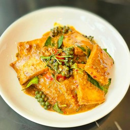 ผัดเผ็ดเต้าหู้เจ