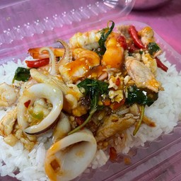 ผัดกะเพรา + ราดข้าว