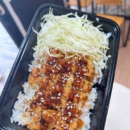 ข้าวไก่กรอบซอสทงคัตซึ