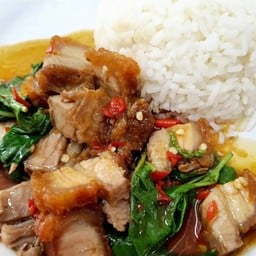 ข้าวผัดกะเพรา