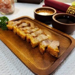 โจ๊ก หมูกรอบ ข้าวต้มแห้ง Daily Belly Pork พาราไดซ์พาร์ค