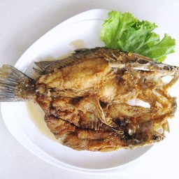 ปลากระพงทอดน้ำปลา