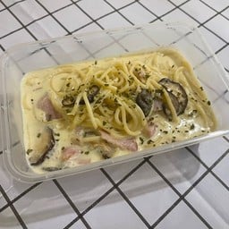 สปาเกตตี้ครีมซอสเบคอน+เห็ด