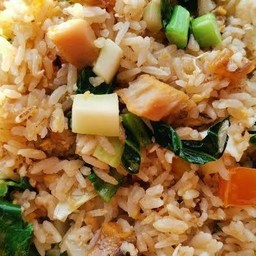 ข้าวผัดปลาเค็มเจ