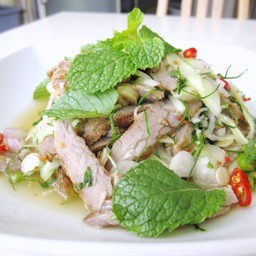 ยำเนื้อ