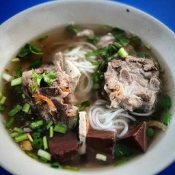 ก๋วยจั๊บญวนกระดูก