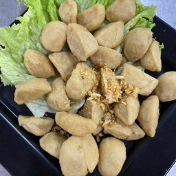 ลูกชิ้นปลาทอด