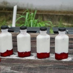 นมสดสตอเบอรี่โว้ย