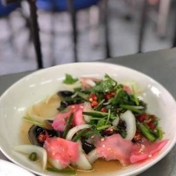 ยำไข่เยี่ยวม้า