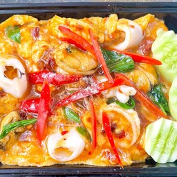 ข้าวราดไข่ข้นห่อหมกทะเล
