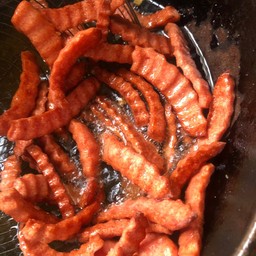 ใส่กรอบแดงทอดกรอบ