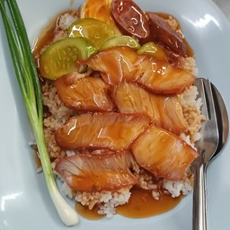 ข้าวหมูแดง