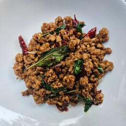 กะเพราหมูสับ (เป็นกับ)