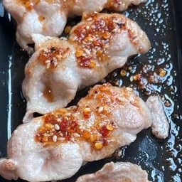 หมูสามชั้นน้ำจิ้มแจ่ว