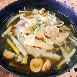 แกงลาวหน่อไม้สด