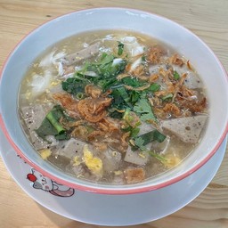 ต้มก๋วยจั๊บ อุบล
