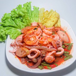 เย็นตาโฟทะเลแซ่บแห้ง