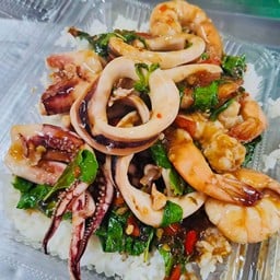 ข้าวกะเพราทะเล