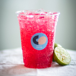 Iced Red Syrup with lime soda (น้ำแดงโซดามะนาว)